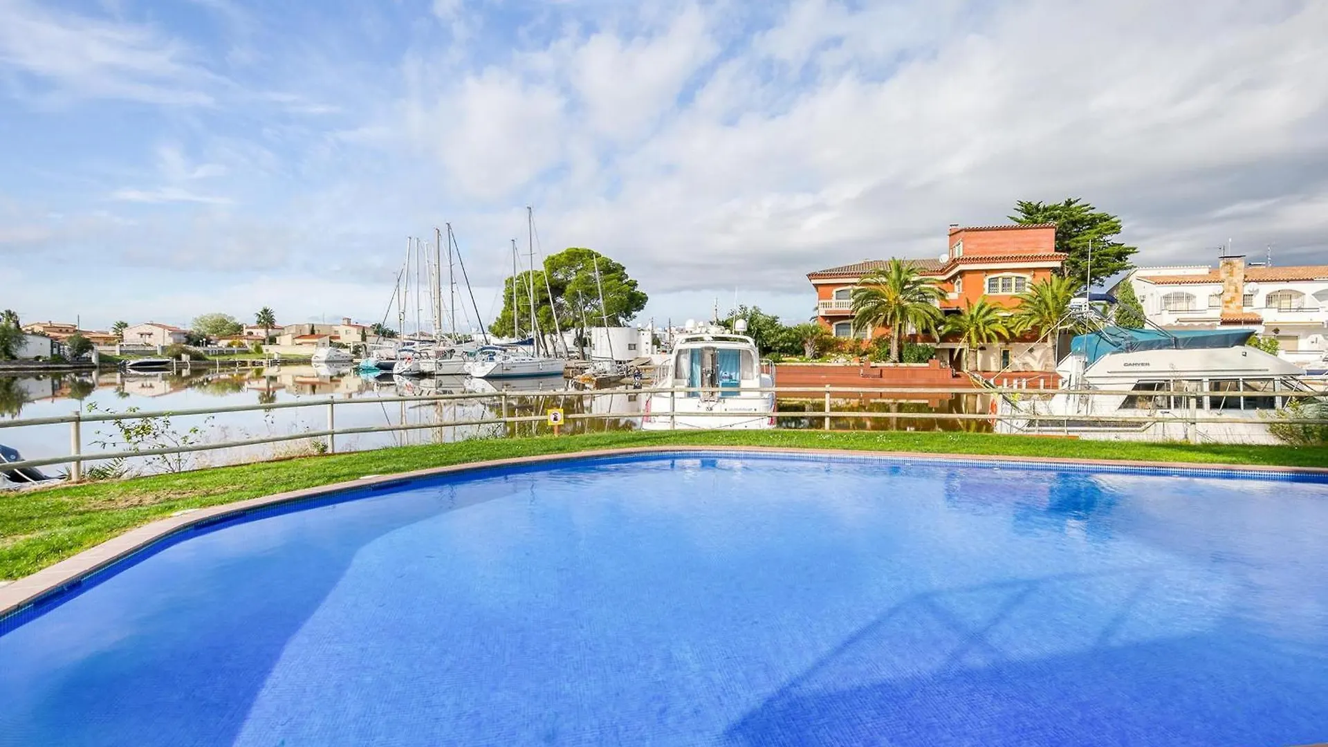 Apartamento Con Tres Piscinas En Santa Margarita, A 1Km De La Playa - Es-228-123 Roses Španělsko