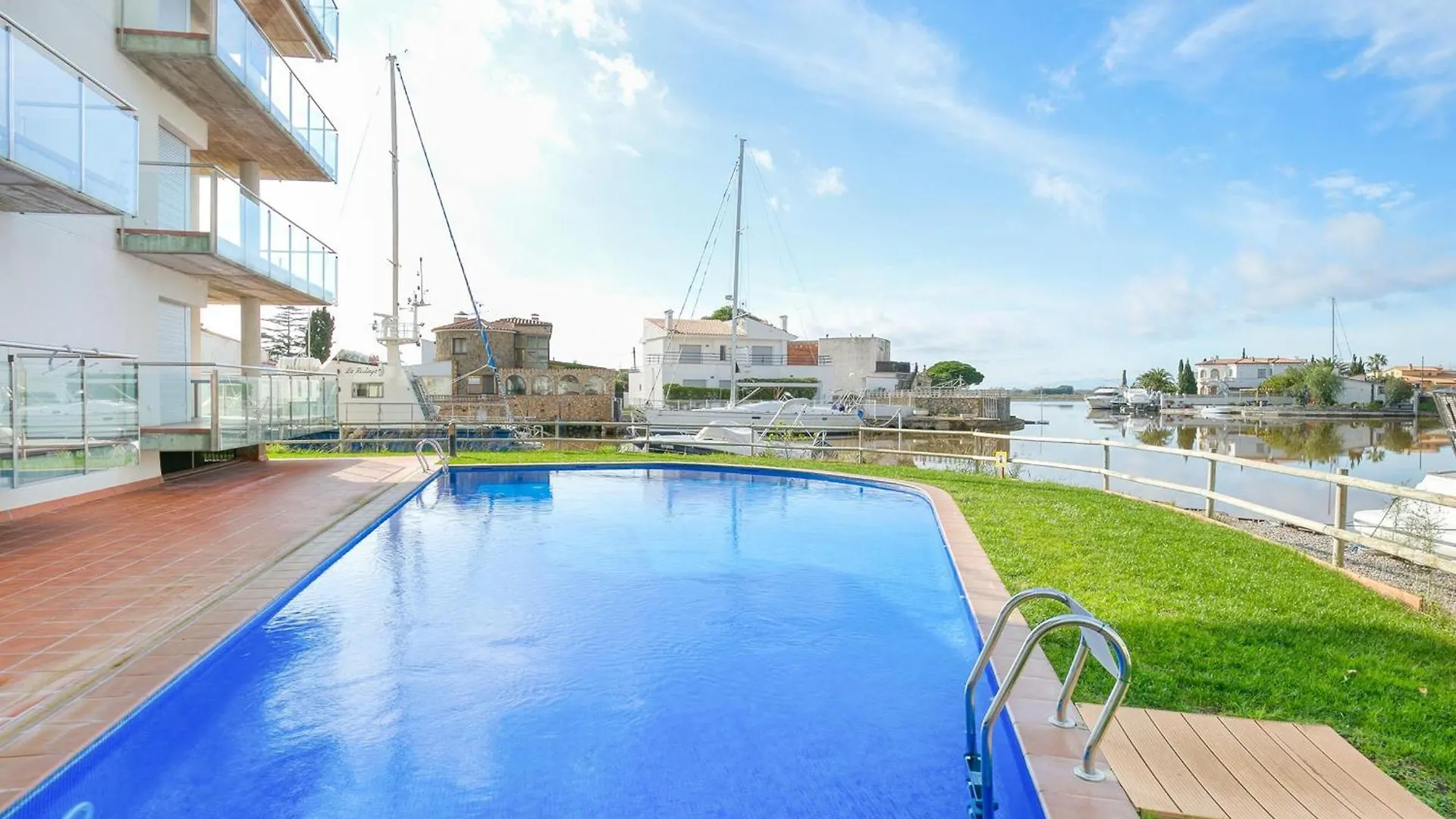 Apartamento Con Tres Piscinas En Santa Margarita, A 1Km De La Playa - Es-228-123 Roses Apartmán