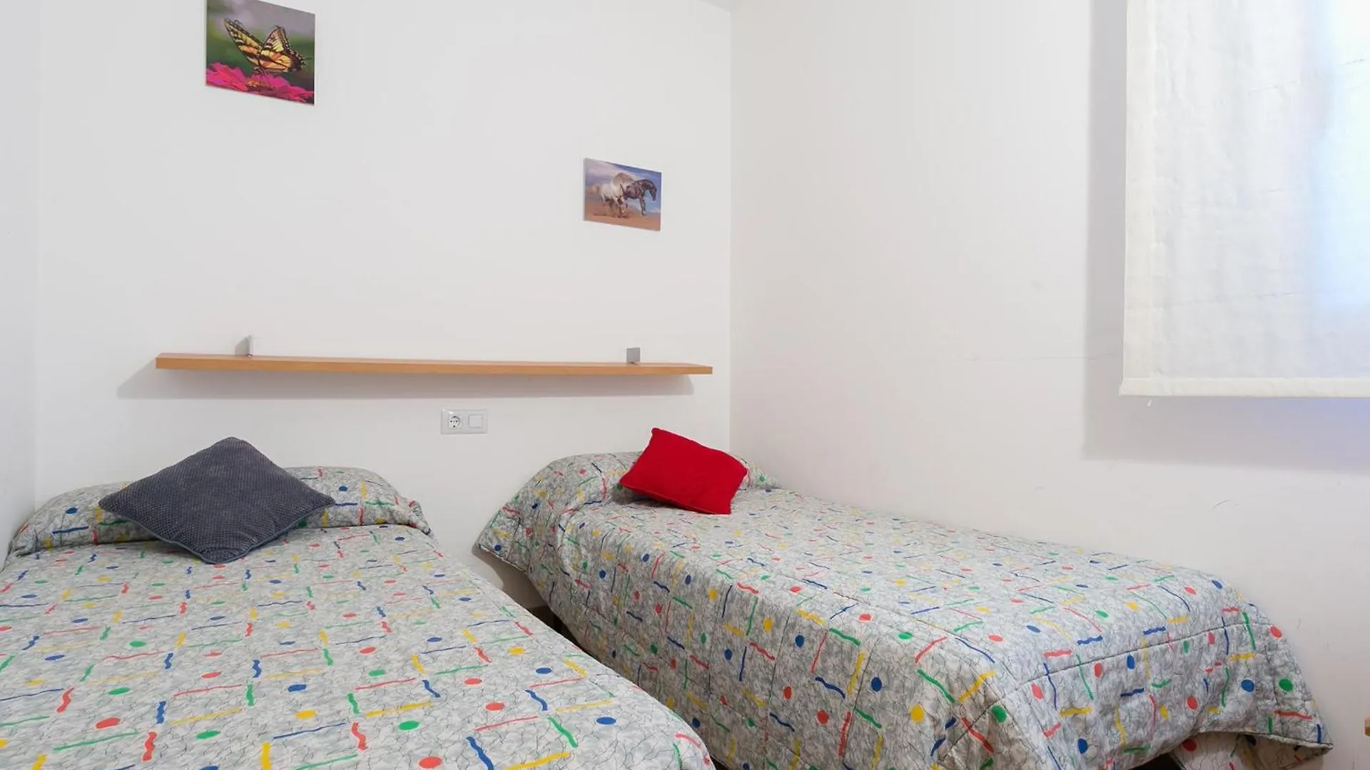 Apartamento Con Tres Piscinas En Santa Margarita, A 1Km De La Playa - Es-228-123 Roses